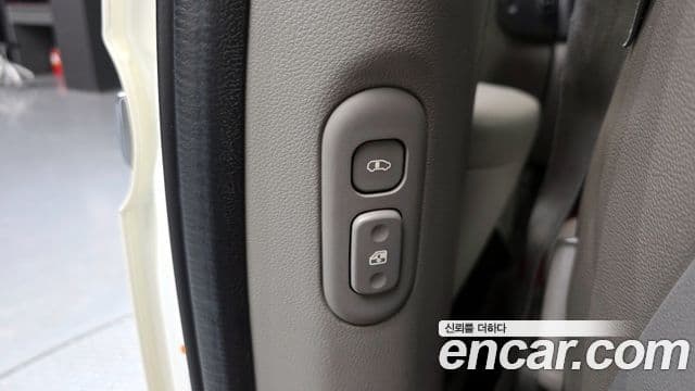 Kia Carnival R Grand Carnival GLX, 2011 18