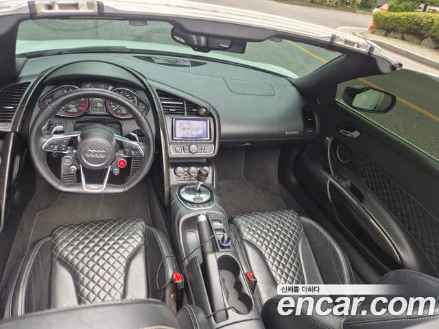 Audi R8 5.2 V10 Spyder, 2013 8