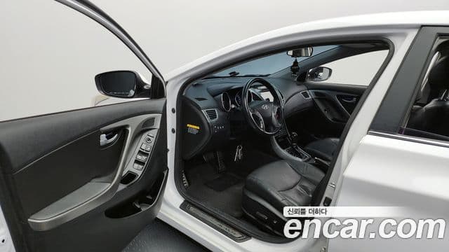 Hyundai The / новый New Avante 빌트인캠2 — базовая версия - Built-in Cam 2, 2014 10