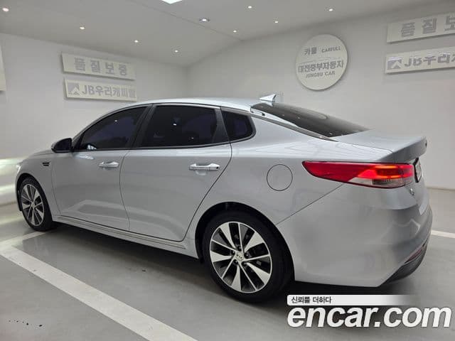 Kia K5 2세대 Signature, 2017 2