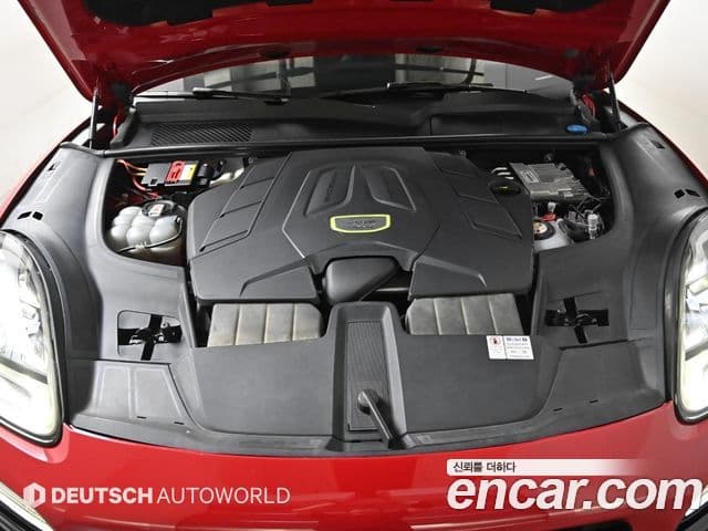 Porsche Cayenne (PO536) 3.0 E-гибрид купе, 2021 6