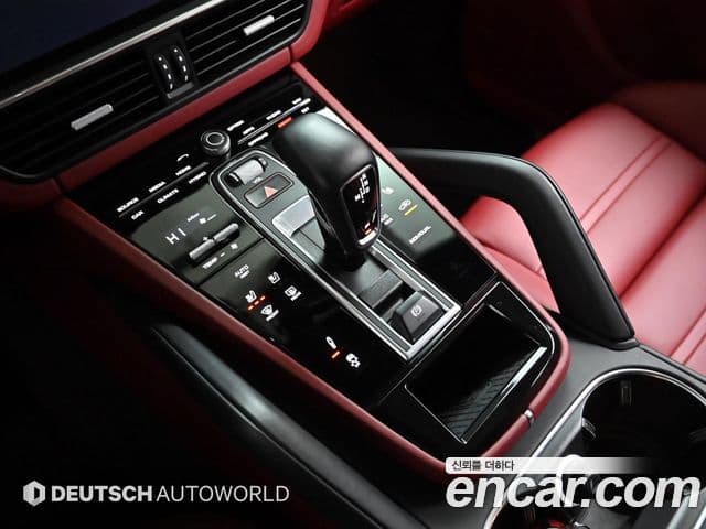 Porsche Cayenne (PO536) 3.0 E-гибрид купе, 2021 9