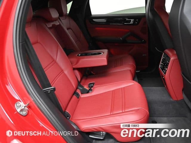 Porsche Cayenne (PO536) 3.0 E-гибрид купе, 2021 12