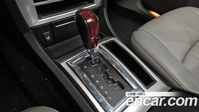 크라이슬러 300C, 2007 9