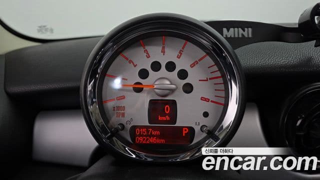Mini Cooper 2세대, 2012 8
