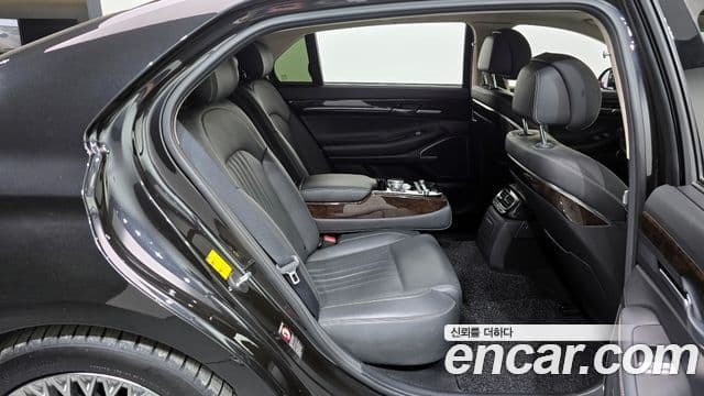Genesis G90 Premium Luxury, 2019 12