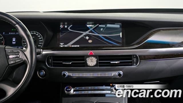 Genesis G90 Premium Luxury, 2019 14