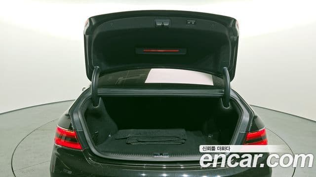 Genesis G90 Premium Luxury, 2019 20