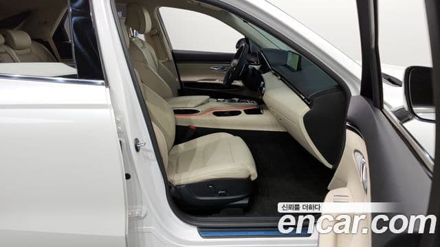 Genesis GV70, 2023 11