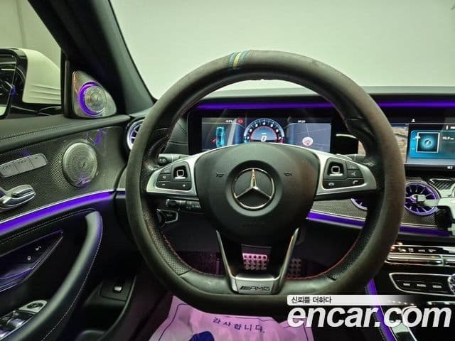 Mercedes-Benz E-класс W213 AMG Line, 2017 6