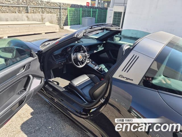 Porsche 911 (992) Targa 4 GTS 50th Anniversary Porsche Design, 2022 16