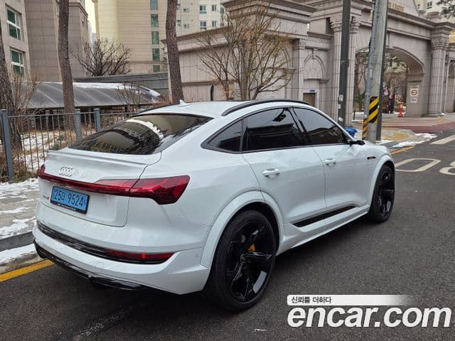 Audi e-Tron S Sportback, 2022 2