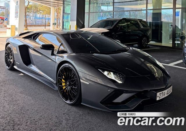 Lamborghini 아벤타도르 S LP740-4, 2018 2