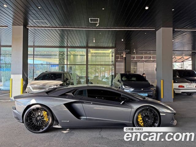 Lamborghini 아벤타도르 S LP740-4, 2018 3