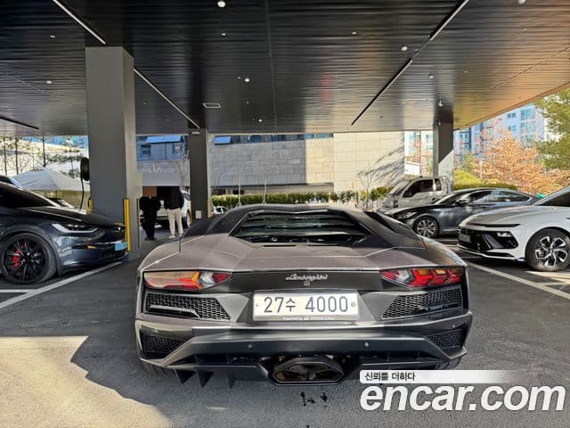 Lamborghini 아벤타도르 S LP740-4, 2018 6