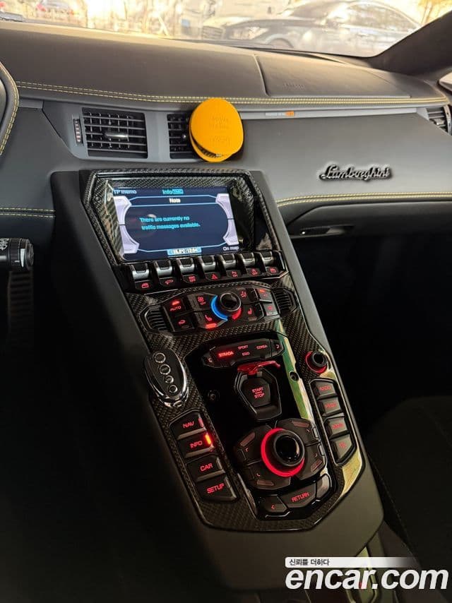 Lamborghini 아벤타도르 S LP740-4, 2018 11