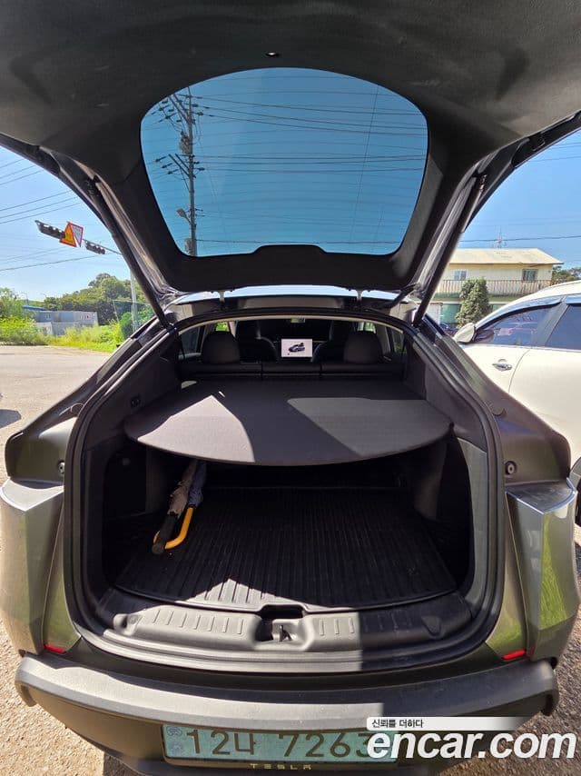 Tesla модель Y Long Range AWD, 2025 8