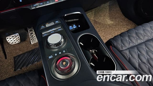 Genesis GV70, 2024 9