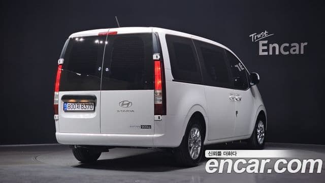 Hyundai Staria Modern, 2025 2
