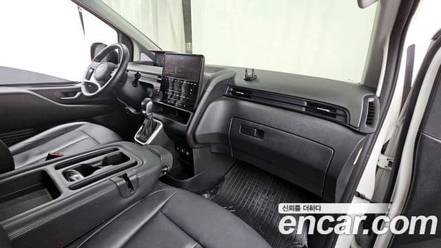 Hyundai Staria Modern, 2025 14