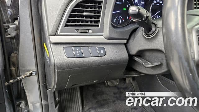 Hyundai Avante AD 1.6 GDI Smart, 2016 16