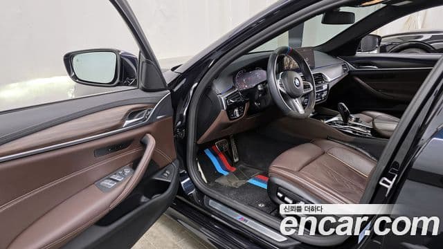 BMW 5시리즈 (G30) 523d M Sport, 2021 10