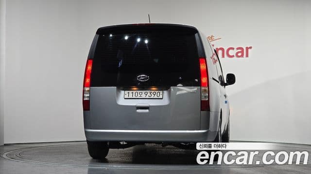 Hyundai Staria Modern, 2023 4