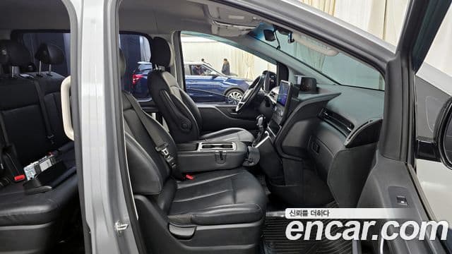 Hyundai Staria Modern, 2023 11