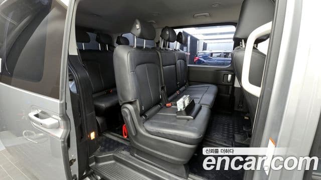 Hyundai Staria Modern, 2023 12