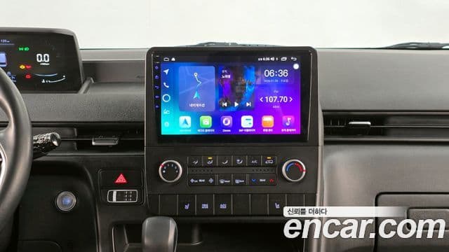 Hyundai Staria Modern, 2023 14