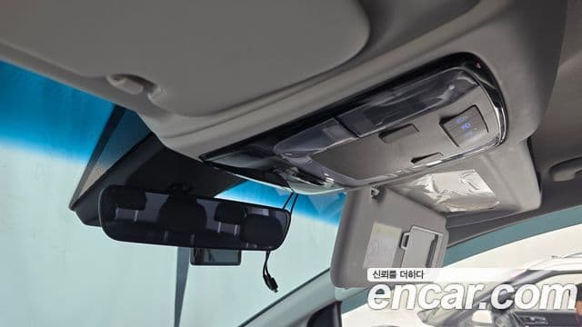 Hyundai Staria Modern, 2023 18