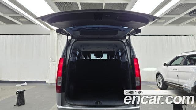 Hyundai Staria Modern, 2023 20