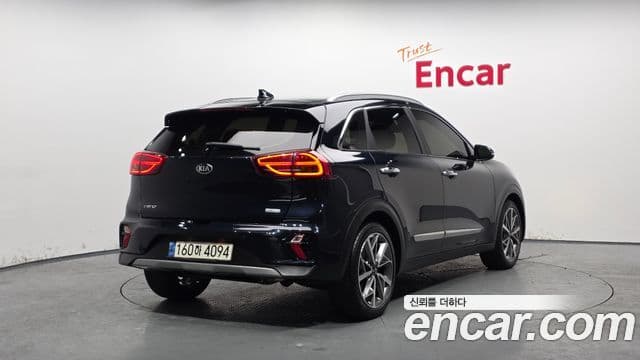 Kia The / новый New Niro Noblesse Special, 2021 2
