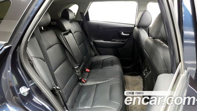 Kia The / новый New Niro Noblesse Special, 2021 12