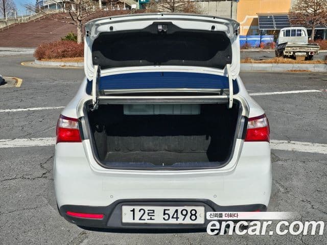 Kia All New Pride Prestige, 2014 19