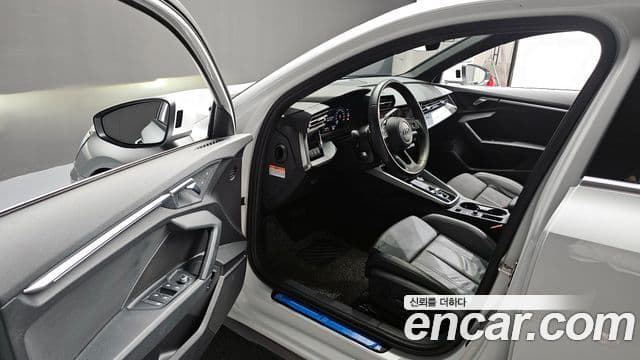 Audi A3 (8Y) Premium, 2023 10