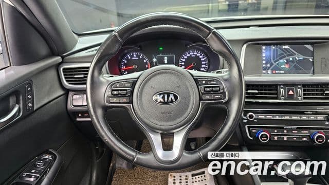 Kia K5 2세대 Signature, 2018 13
