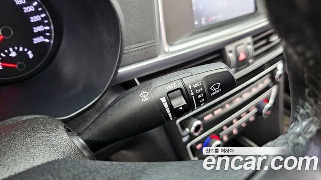 Kia K5 2세대 Signature, 2018 18