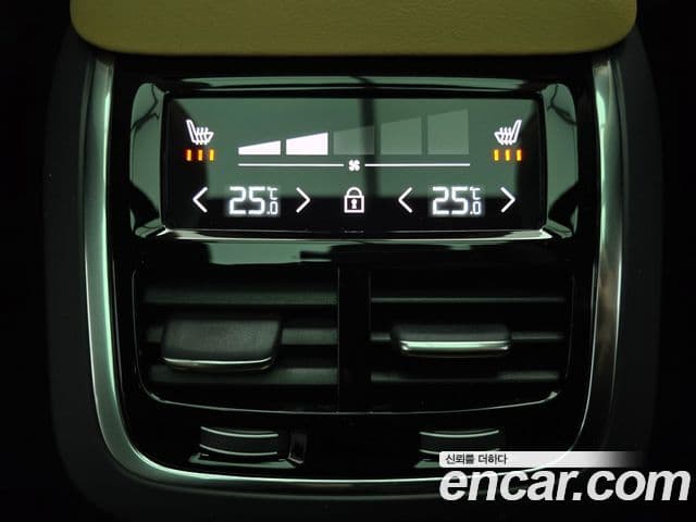 Volvo XC90 2세대 T8 Ultimate Bright гибрид, 2024 18