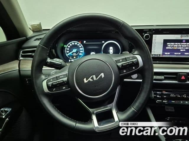 Kia K5 гибрид 3세대 Noblesse, 2023 9