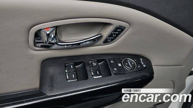 Kia All New Carnival Noblesse, 2016 13