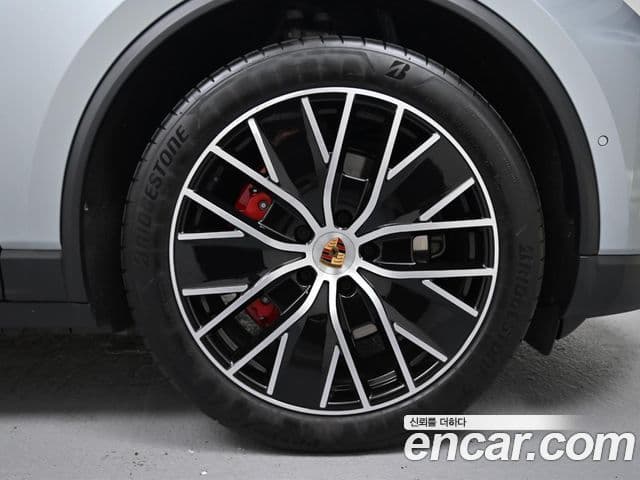 Porsche Macan EV 4S, 2025 все фото