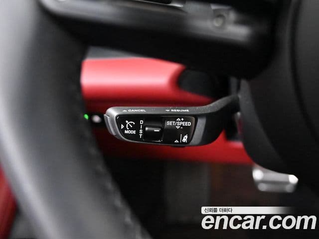 Porsche Macan EV 4S, 2025 17