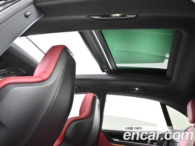 Porsche Macan EV 4S, 2025 18