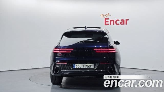 Genesis GV70, 2023 4