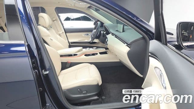 Genesis GV70, 2023 10