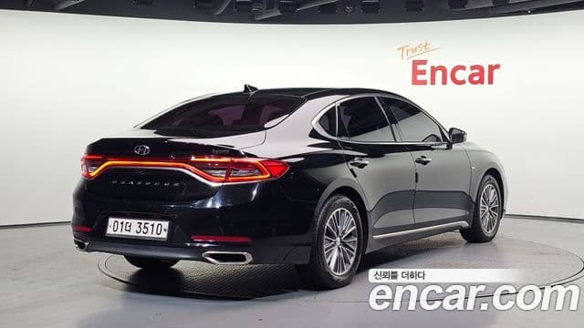 Hyundai Grandeur IG гибрид Exclusive, 2018 2