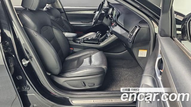 Hyundai Grandeur IG гибрид Exclusive, 2018 10