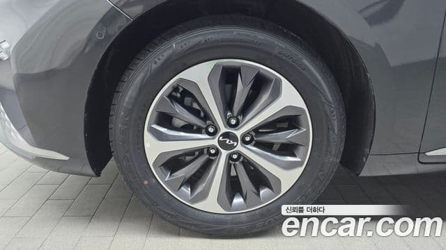 Kia K8 гибрид Noblesse, 2023 все фото