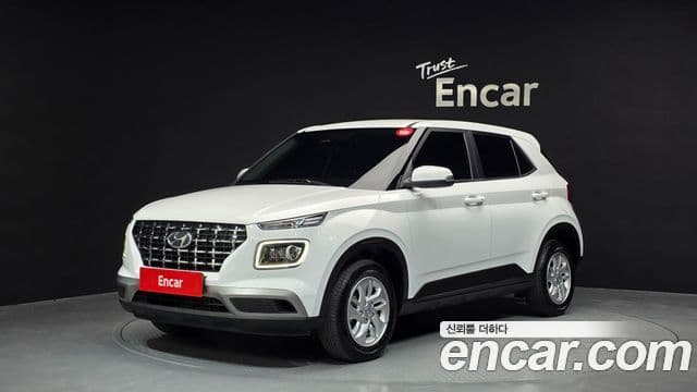 Hyundai Venue Premium, 2023 1